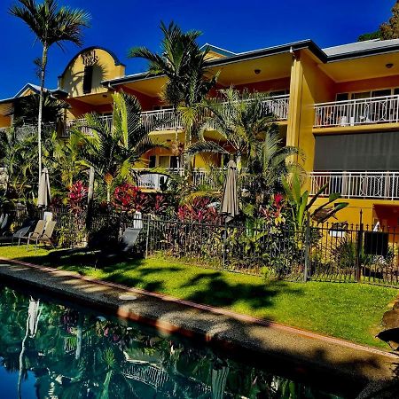 The York Beachfront Holiday Apartments Yorkeys Knob Ngoại thất bức ảnh