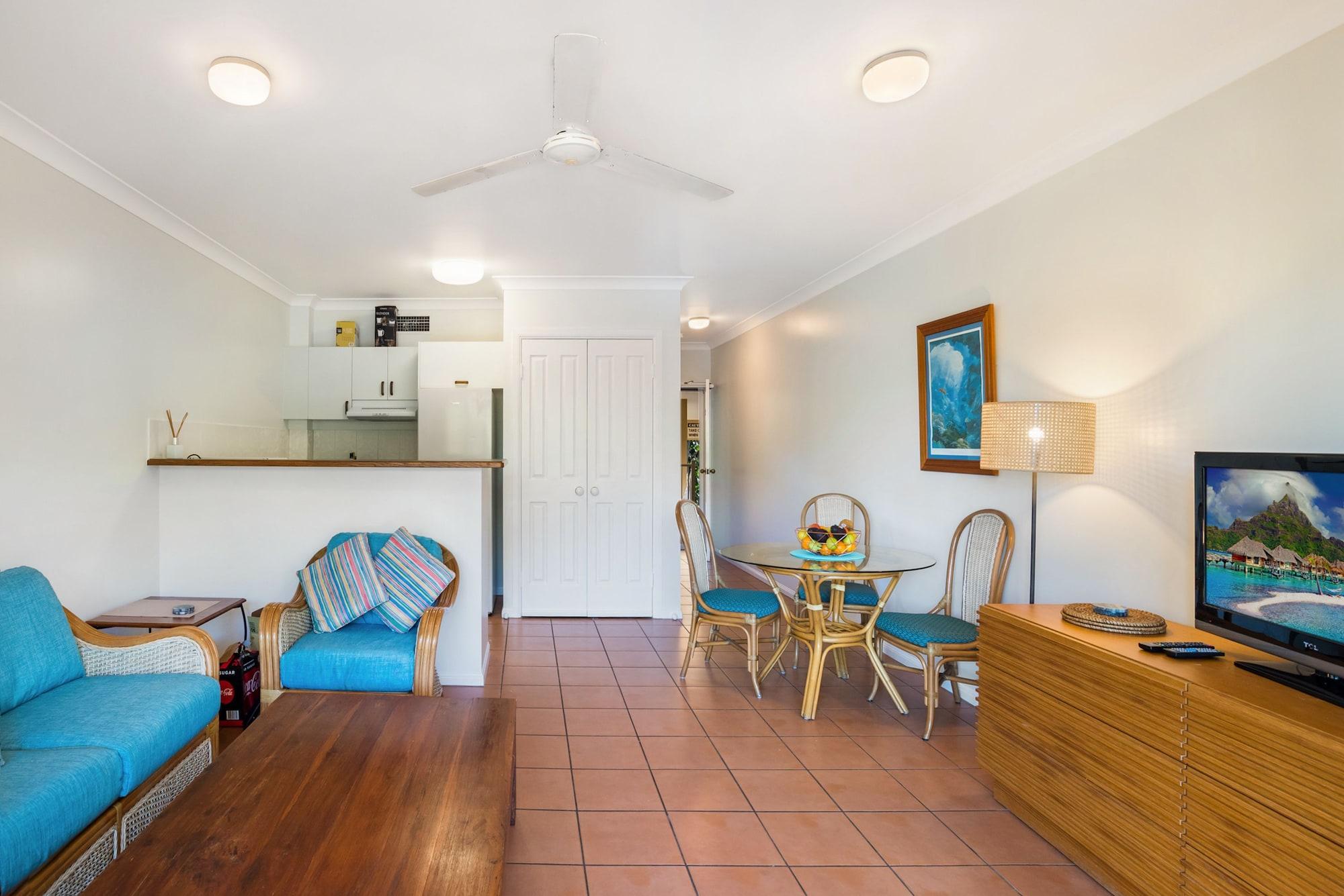The York Beachfront Holiday Apartments Yorkeys Knob Ngoại thất bức ảnh